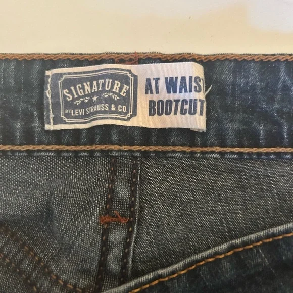 Signature by Levi Strauss Dark Blue Wide-Leg High-Rise Jeans - Picture 5 of 7